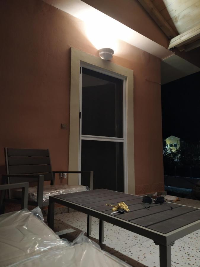 Nikos' Home Gasztúri Kültér fotó