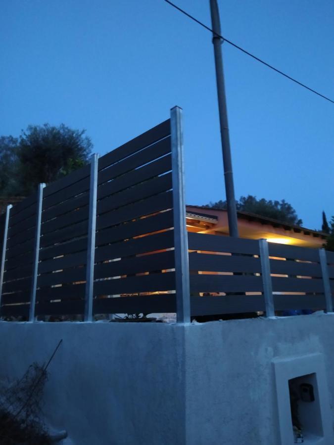Nikos' Home Gasztúri Kültér fotó