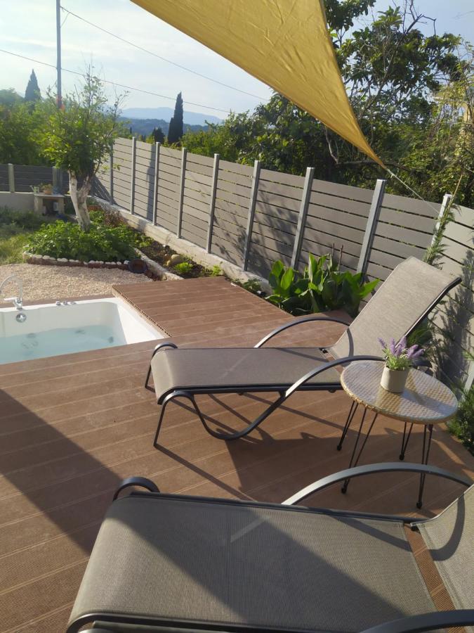 Nikos' Home Gasztúri Kültér fotó